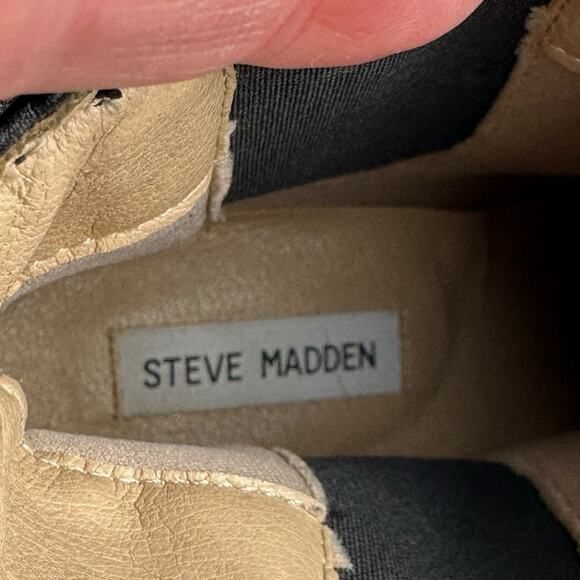 Steve Madden Amulet Rhinestone Chelsea Ankle Boots Black Size 8 Rubber Sole - Picture 7 of 9